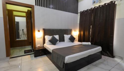 Superior King Room