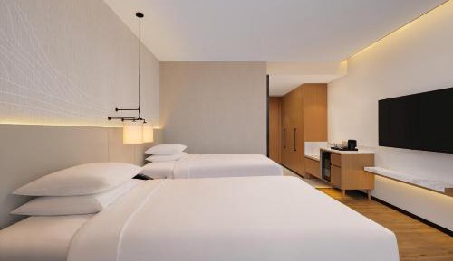Superior Double Room with City View (Happy hours with 1+1 alcohol from 4 pm - 6:30 pm)