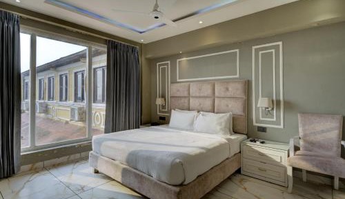 Family Room with Sea View