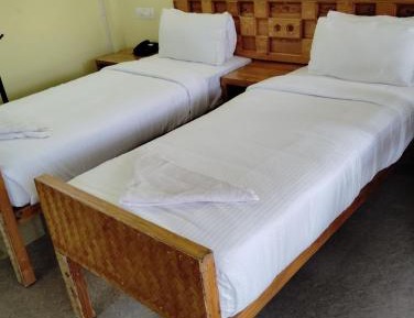 Deluxe Double or Twin Room with Lake View