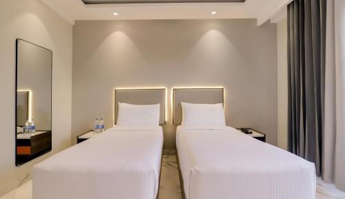 Executive Twin Room with Balcony