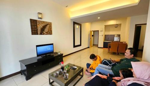 Apartment with Pool View (Free 6 Waterpark Tickets)