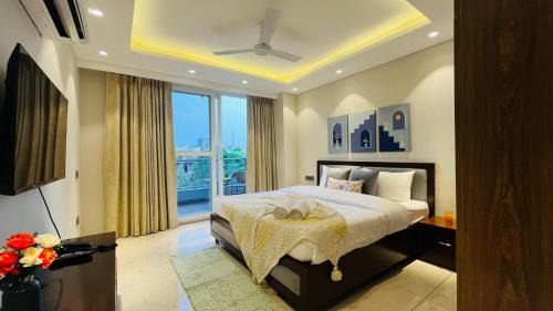 King Suite with Balcony