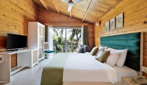 Cottage with Garden View - 15% Discount on Food & Non-Alcoholic Beverages