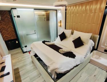 Taj View Premium Room (Compact with View)