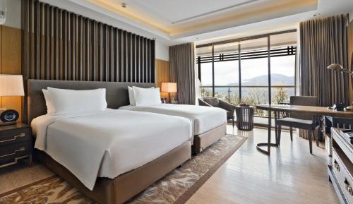 Scenic Valley View Twin Balcony Room with Bathtub - Enjoy INR 1,000 Signature Resort Credit per stay