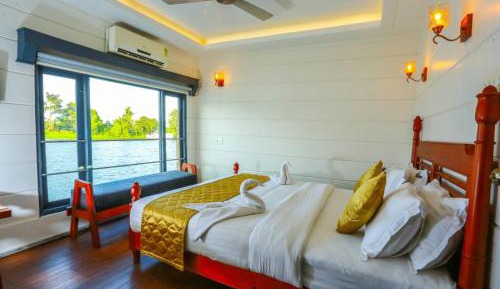 King Room with Lake View