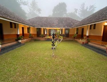 Bed in 6-Bed Mixed Dormitory Room