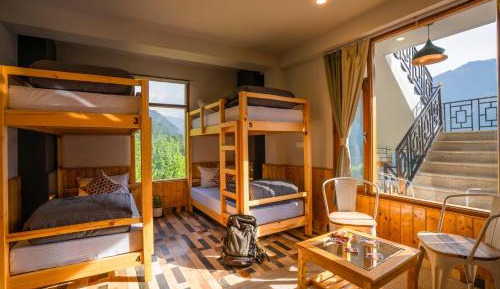 Bed in 6-Bed Mixed Dormitory Room