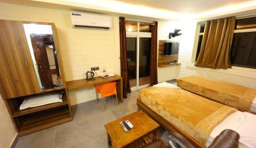 King Room with Garden View