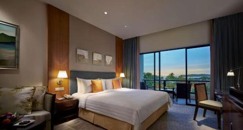 Kinabalu King Room with Sea View