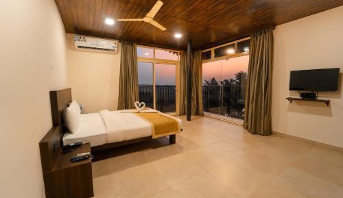 Superior King Room