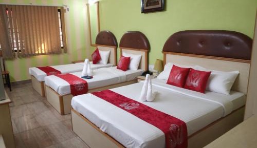 Deluxe Family Room