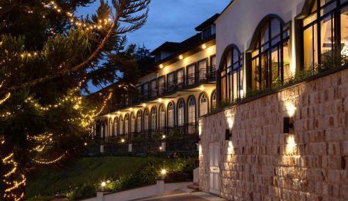 Deluxe Room - Christmas Tree Lighting Package