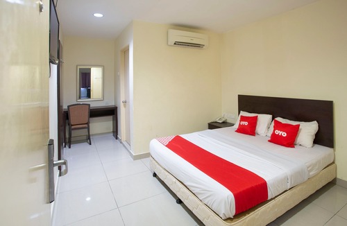 Bandar Seri Putra Hotel | OYO 89966 Green World Hotel @ Seri Putra