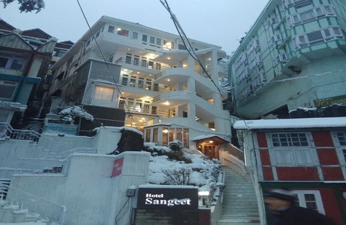 Bemloi Hotel | Hotel Sangeet