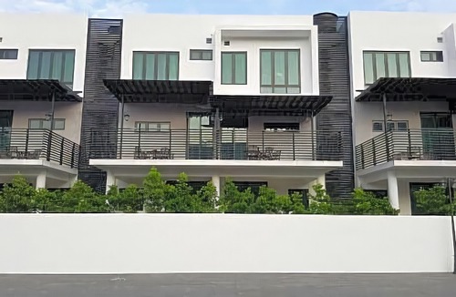 Larut Hotel | Hermitage Boutique House