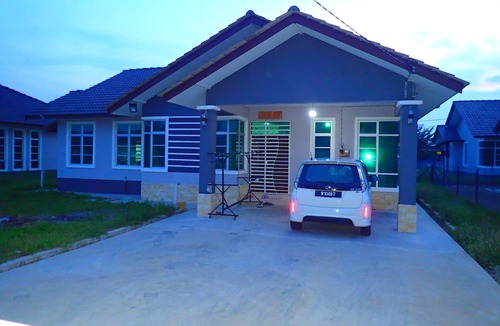 Bachok Hotel | RizQin Homestay Bachok