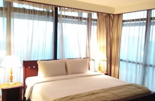 Bukit Bintang Hotel | Glorious Service Suite at Times Square
