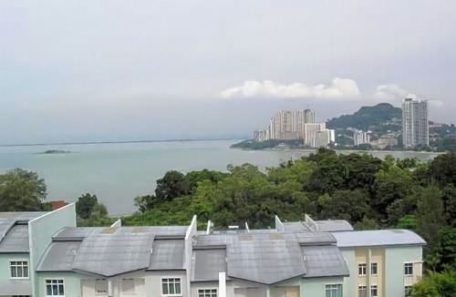 Tanjung Bungah Hotel | Batu Ferringhi - Shamrock Beach Villas, Penang