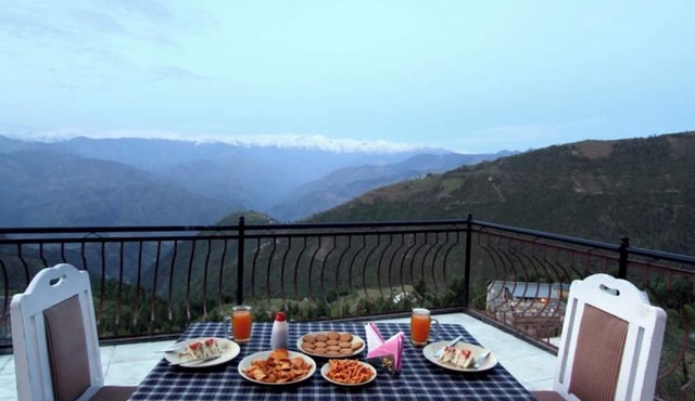 Goroomgo Shining Star Resorts Himachal Pradesh