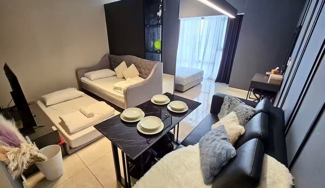 Rare Cityscape Stay in Bukit Bintang, TRX | 1-6pax
